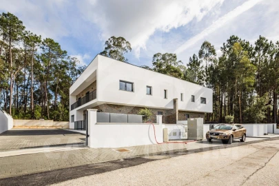 Moradia T4 para Venda em Milagres