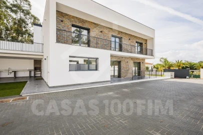 Moradia T4 para Venda em Milagres