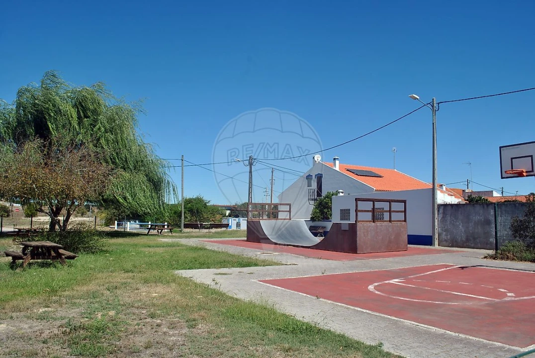 Moradia T2 para Venda em São Martinho Foto 25