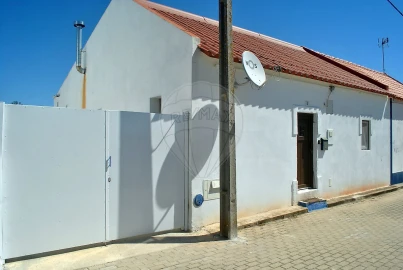 Moradia T2 para Venda em São Martinho
