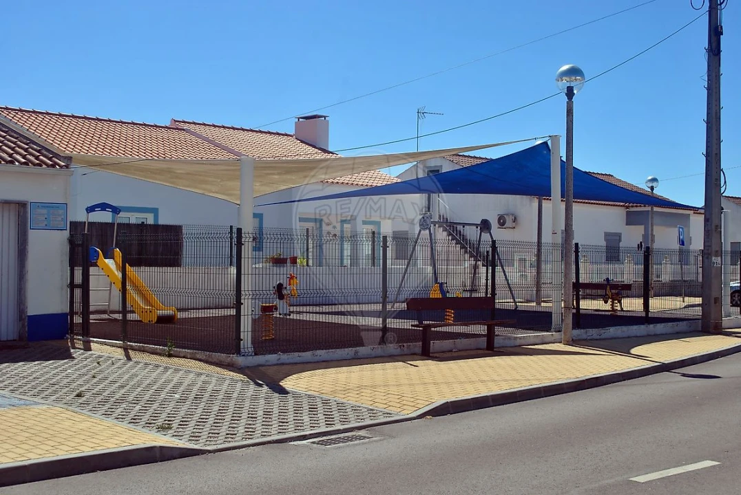 Moradia T2 para Venda em São Martinho Foto 19