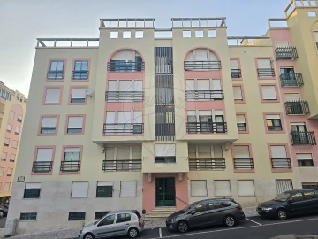 Apartamento T4 para Venda em Massamá e Monte Abraão