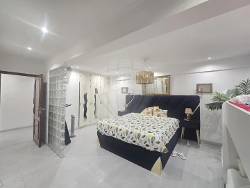 Apartamento T4 para Venda em Massamá e Monte Abraão