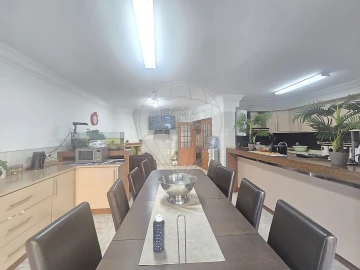 Apartamento T4 para Venda em Massamá e Monte Abraão