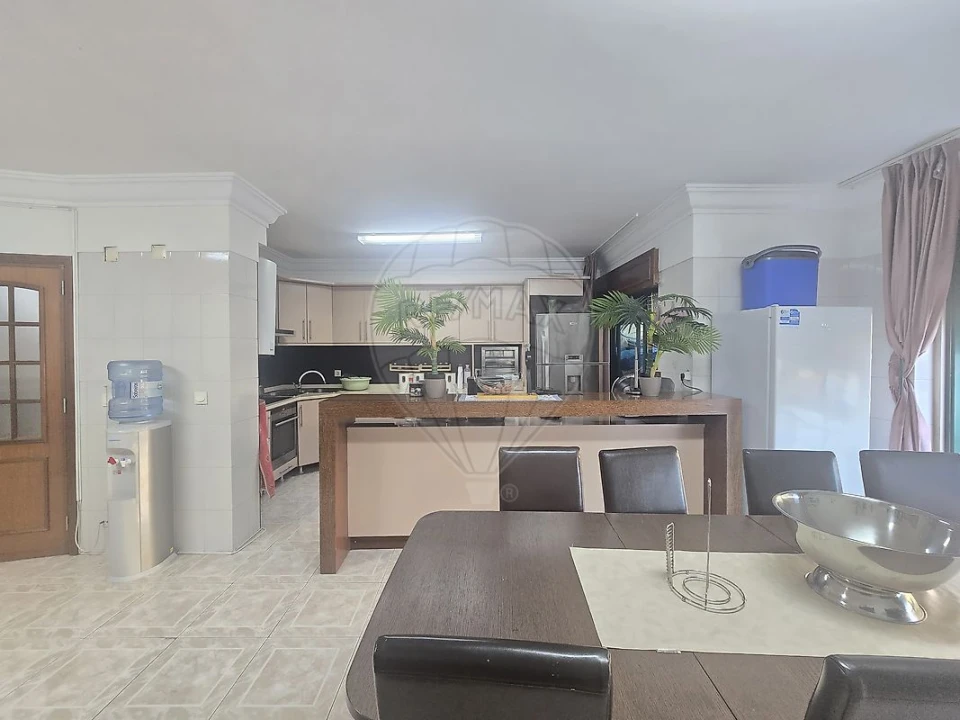 Apartamento T4 para Venda em Massamá e Monte Abraão Foto 24