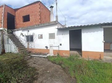 Moradia T3 para Venda em Benfica do Ribatejo