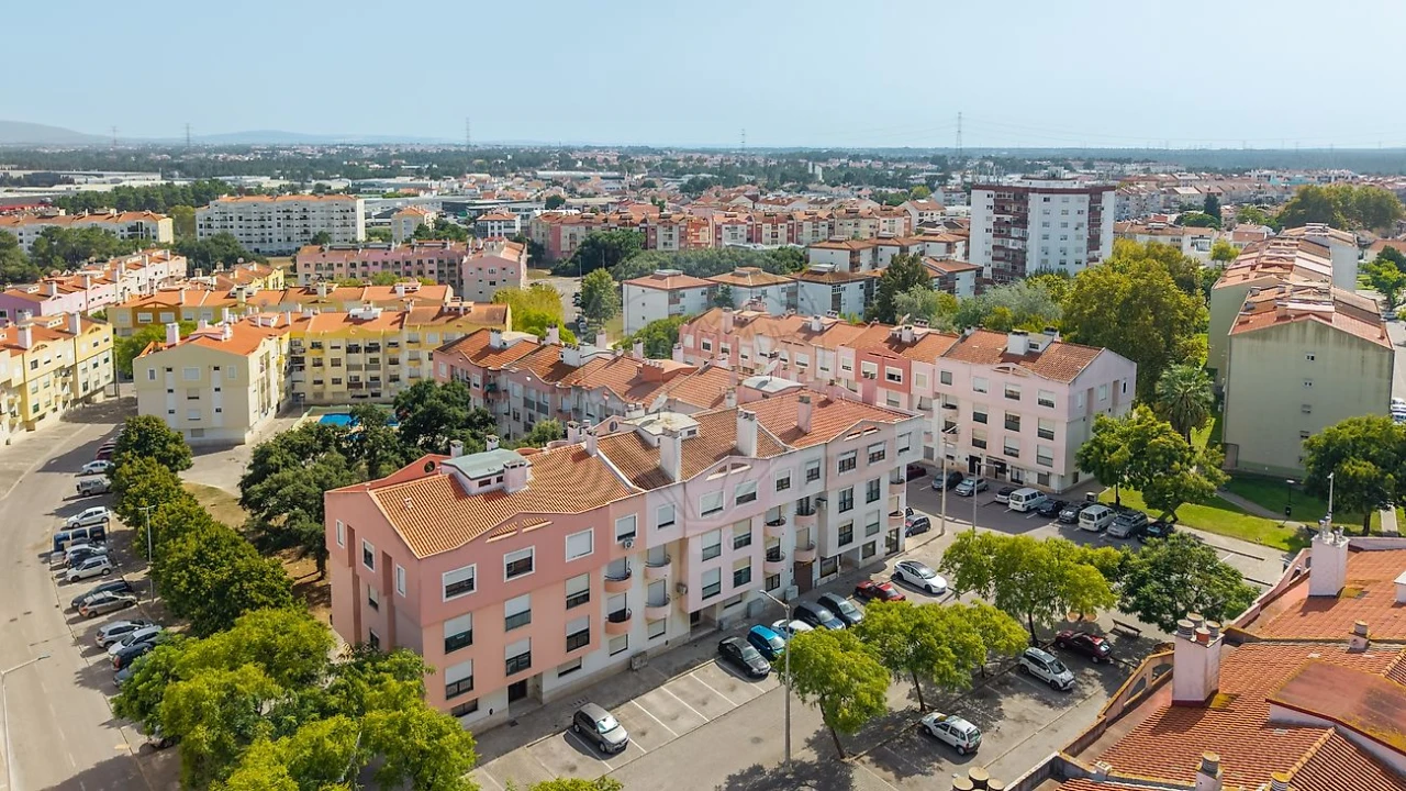 Apartamento T2 para Venda em Seixal, Arrentela e Aldeia de Paio Pires Foto 18