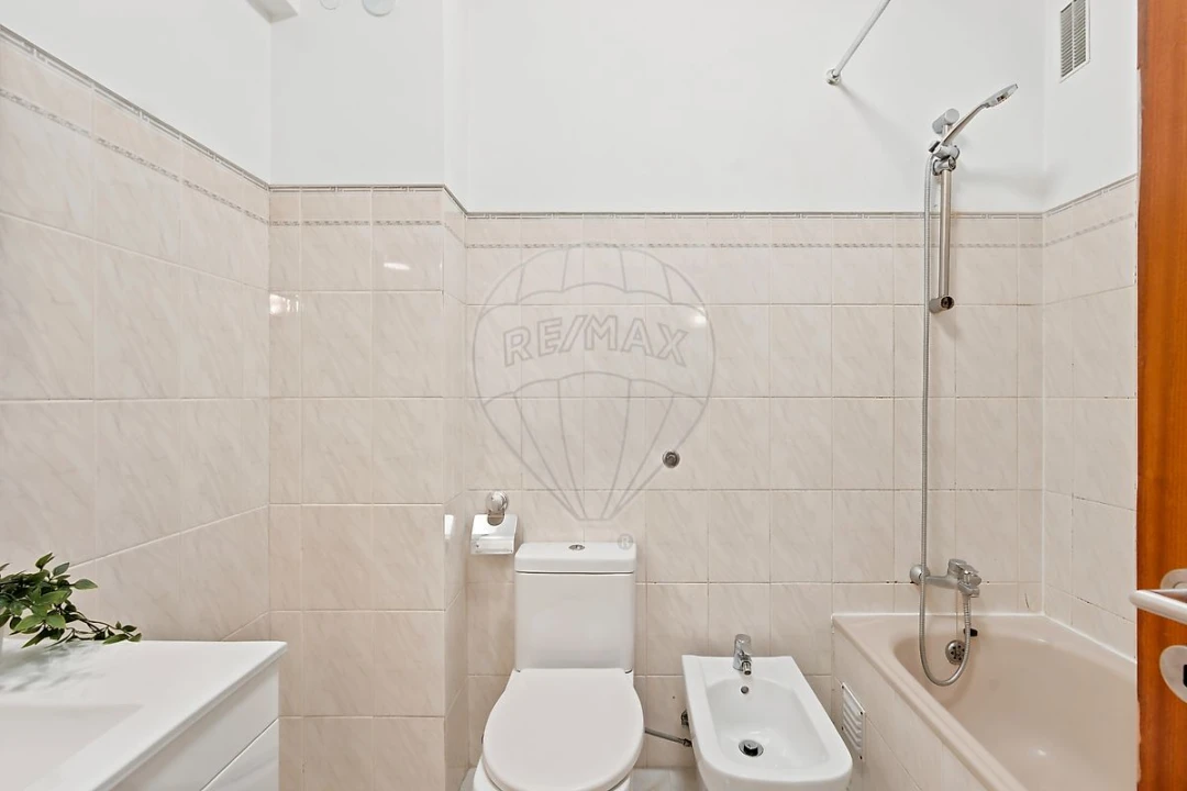 Apartamento T2 para Venda em Seixal, Arrentela e Aldeia de Paio Pires Foto 10