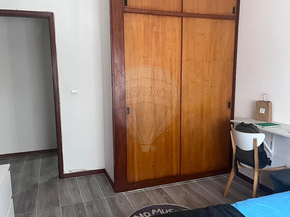 Apartamento T3 para Venda em Vilar de Andorinho Foto 9