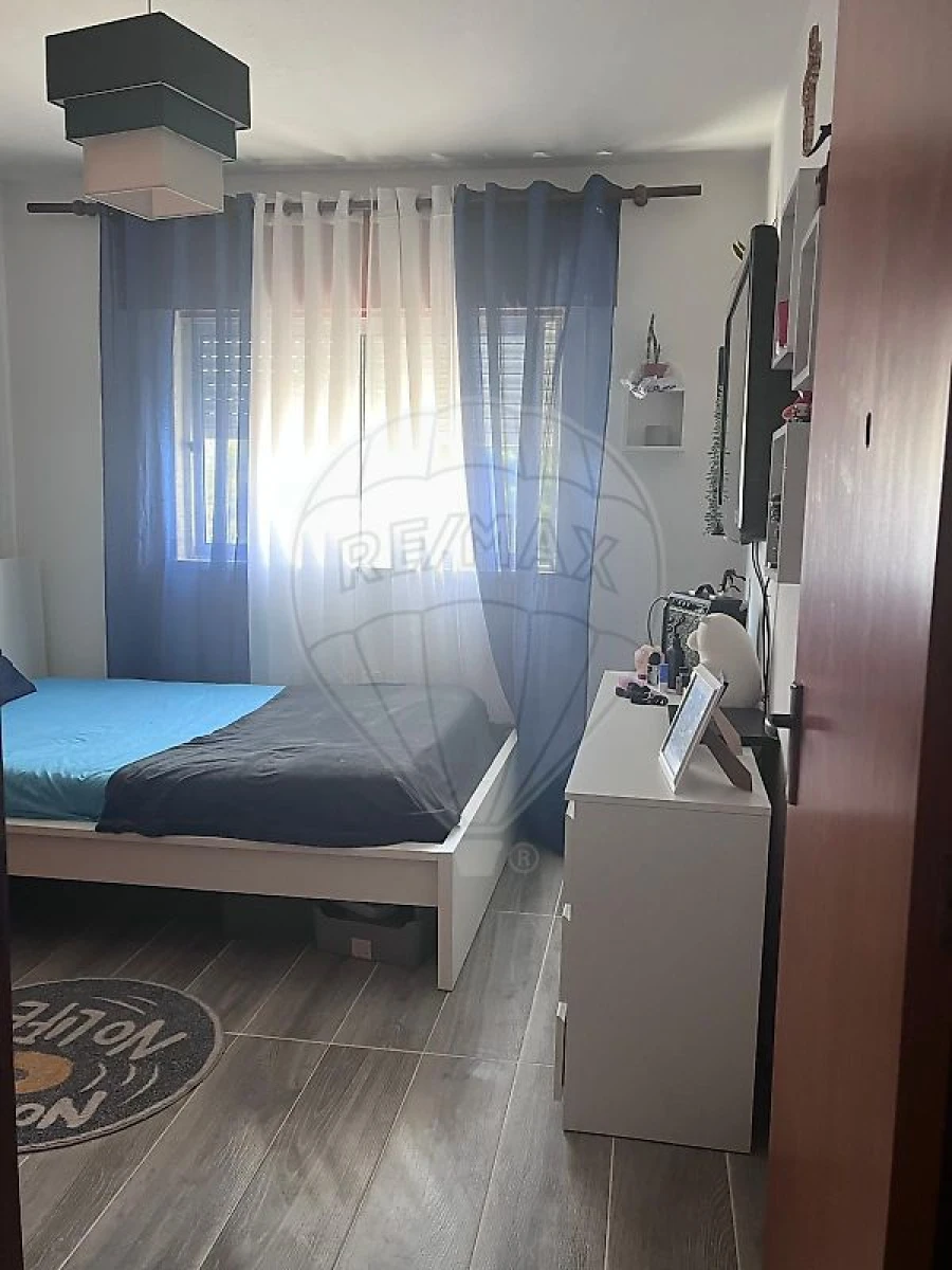 Apartamento T3 para Venda em Vilar de Andorinho Foto 8
