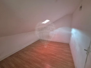 Apartamento T2 para Venda em Agualva e Mira-Sintra