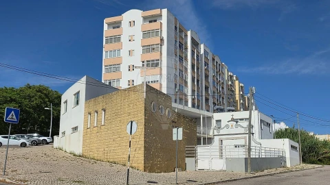 Apartamento T3 para Venda em Almada, Cova da Piedade, Pragal e Cacilhas