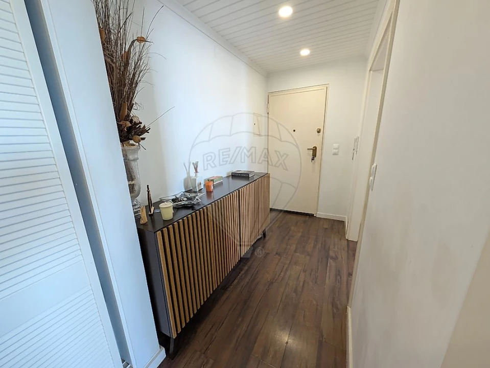Apartamento T3 para Venda em Almada, Cova da Piedade, Pragal e Cacilhas Foto 15