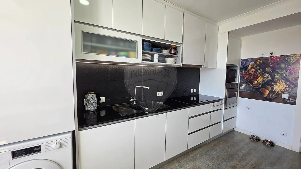Apartamento T3 para Venda em Almada, Cova da Piedade, Pragal e Cacilhas Foto 23