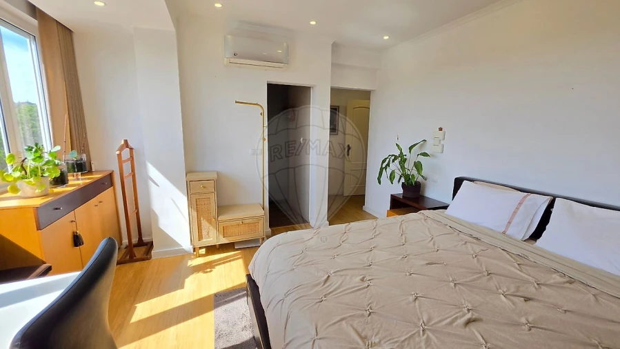 Apartamento T3 para Venda em Almada, Cova da Piedade, Pragal e Cacilhas Foto 38