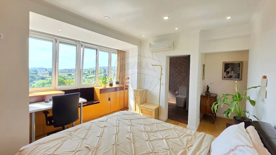 Apartamento T3 para Venda em Almada, Cova da Piedade, Pragal e Cacilhas Foto 39