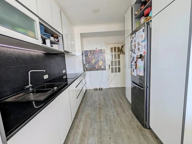 Apartamento T3 para Venda em Almada, Cova da Piedade, Pragal e Cacilhas Foto 10