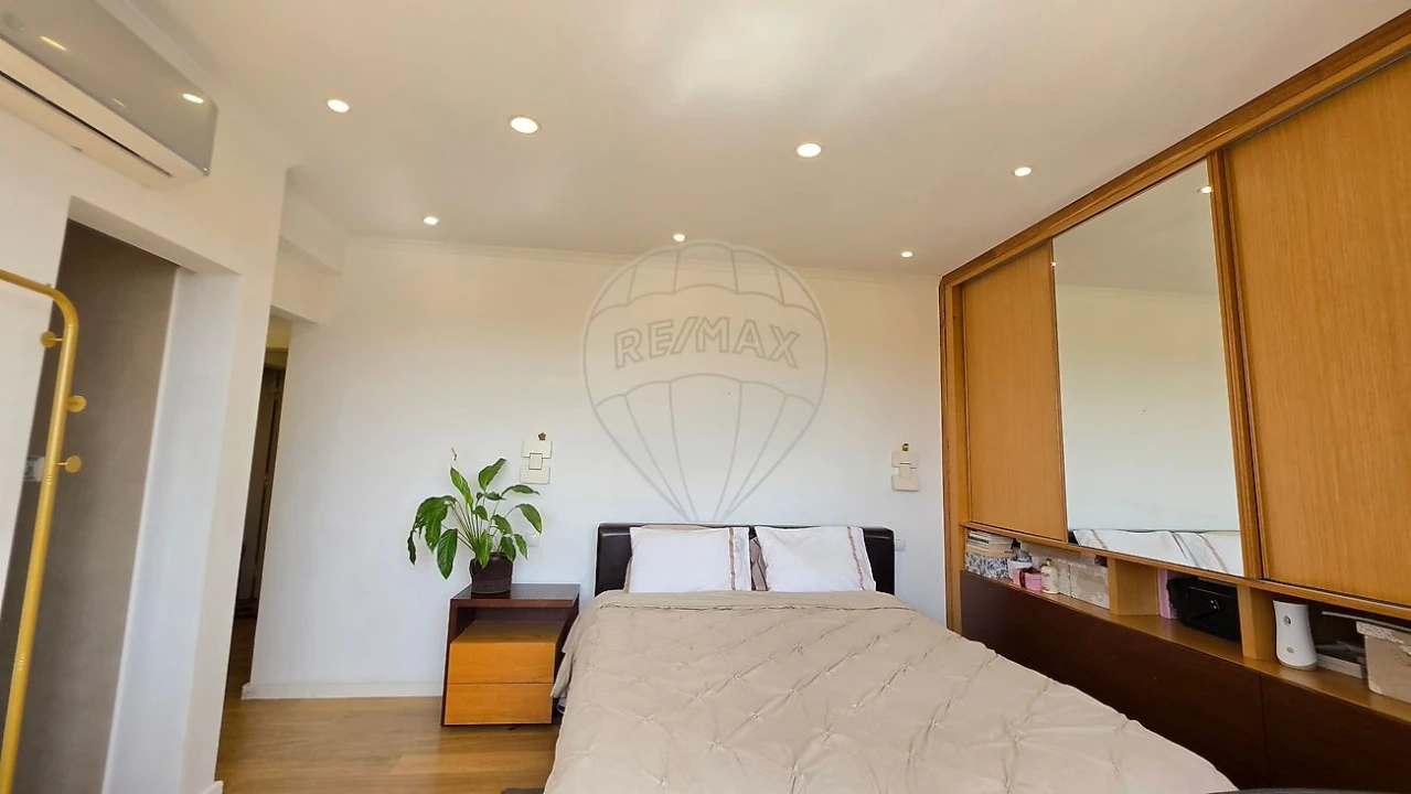 Apartamento T3 para Venda em Almada, Cova da Piedade, Pragal e Cacilhas Foto 36