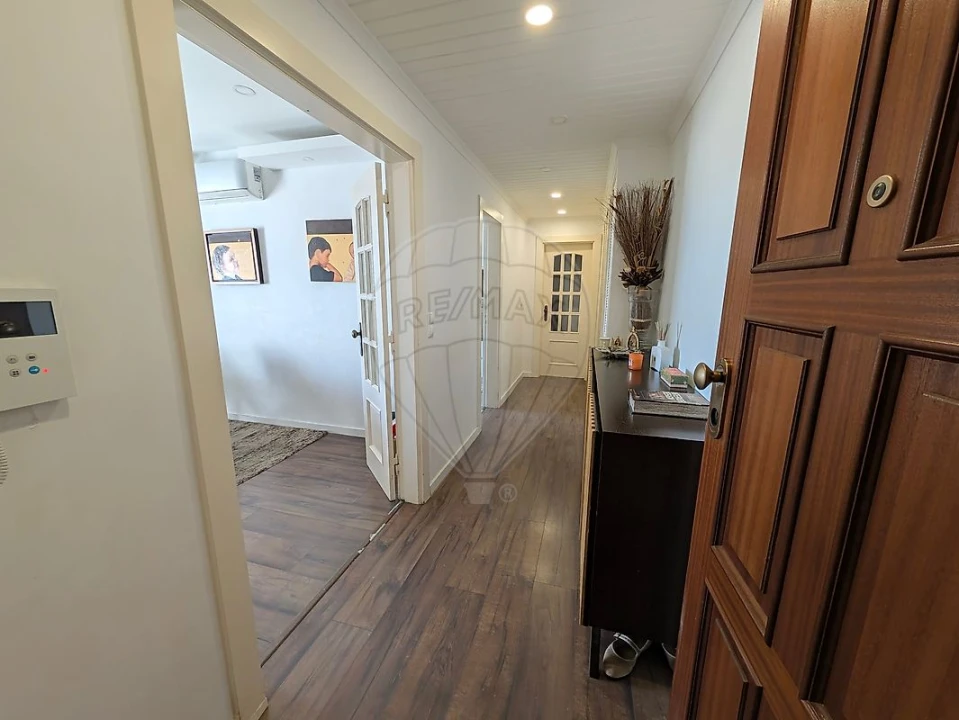 Apartamento T3 para Venda em Almada, Cova da Piedade, Pragal e Cacilhas Foto 11
