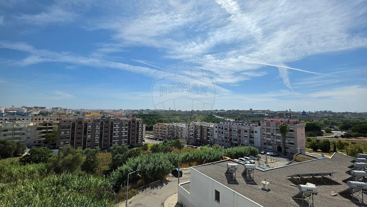 Apartamento T3 para Venda em Almada, Cova da Piedade, Pragal e Cacilhas Foto 20