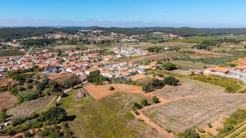 Moradia T2 para Venda em Maxial e Monte Redondo
