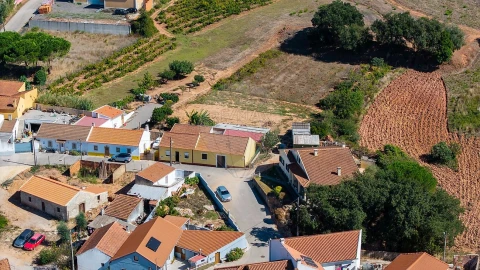 Moradia T2 para Venda em Maxial e Monte Redondo