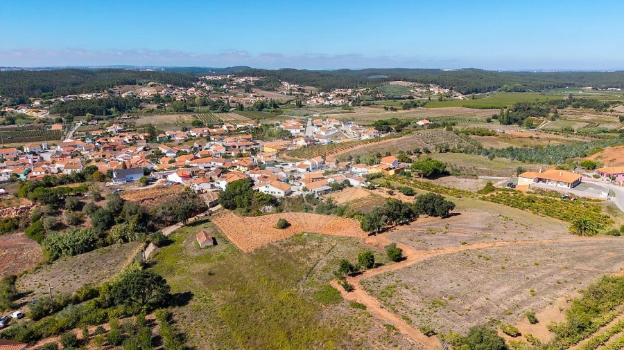 Moradia T2 para Venda em Maxial e Monte Redondo Foto 32