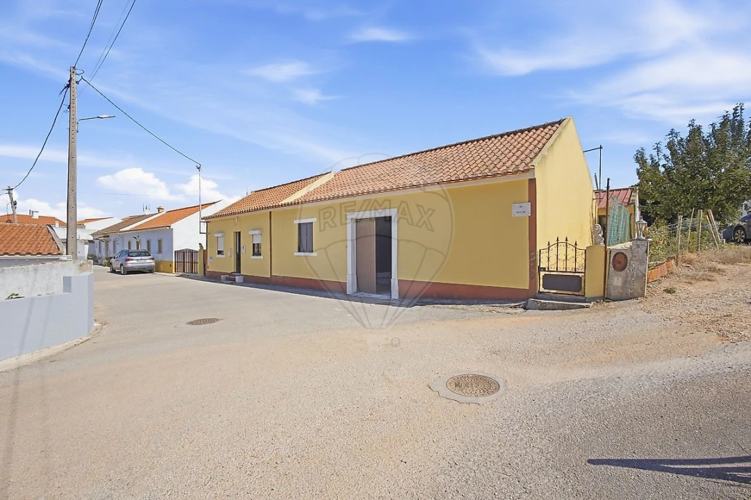 Moradia T2 para Venda em Maxial e Monte Redondo Foto 22