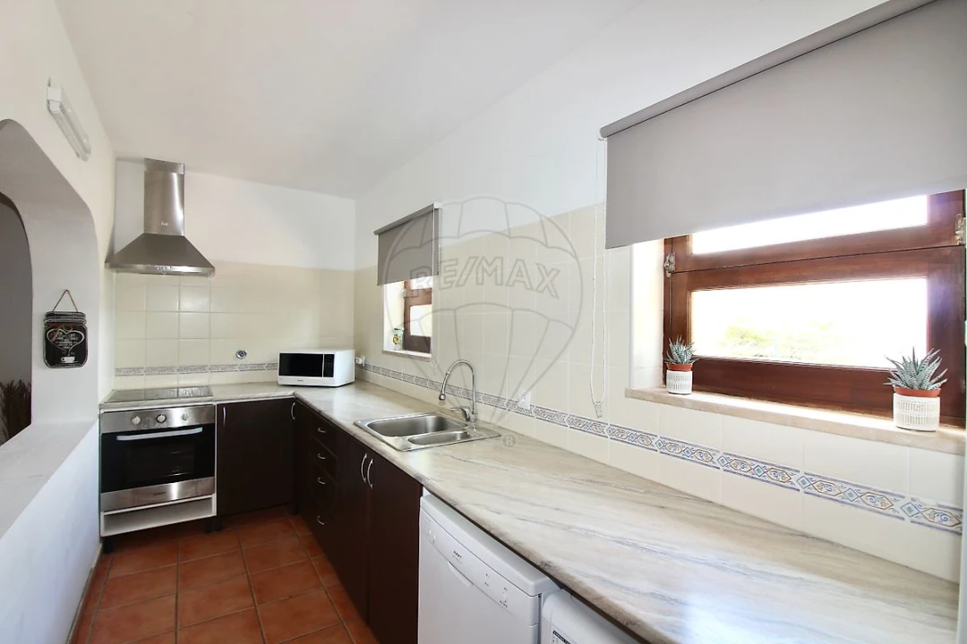 Moradia T5 para Venda em Silves Foto 3