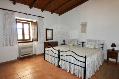 Moradia T5 para Venda em Silves
