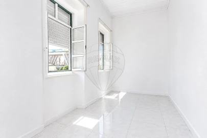 Apartamento T2 para Venda em Póvoa de Santa Iria e Forte da Casa
