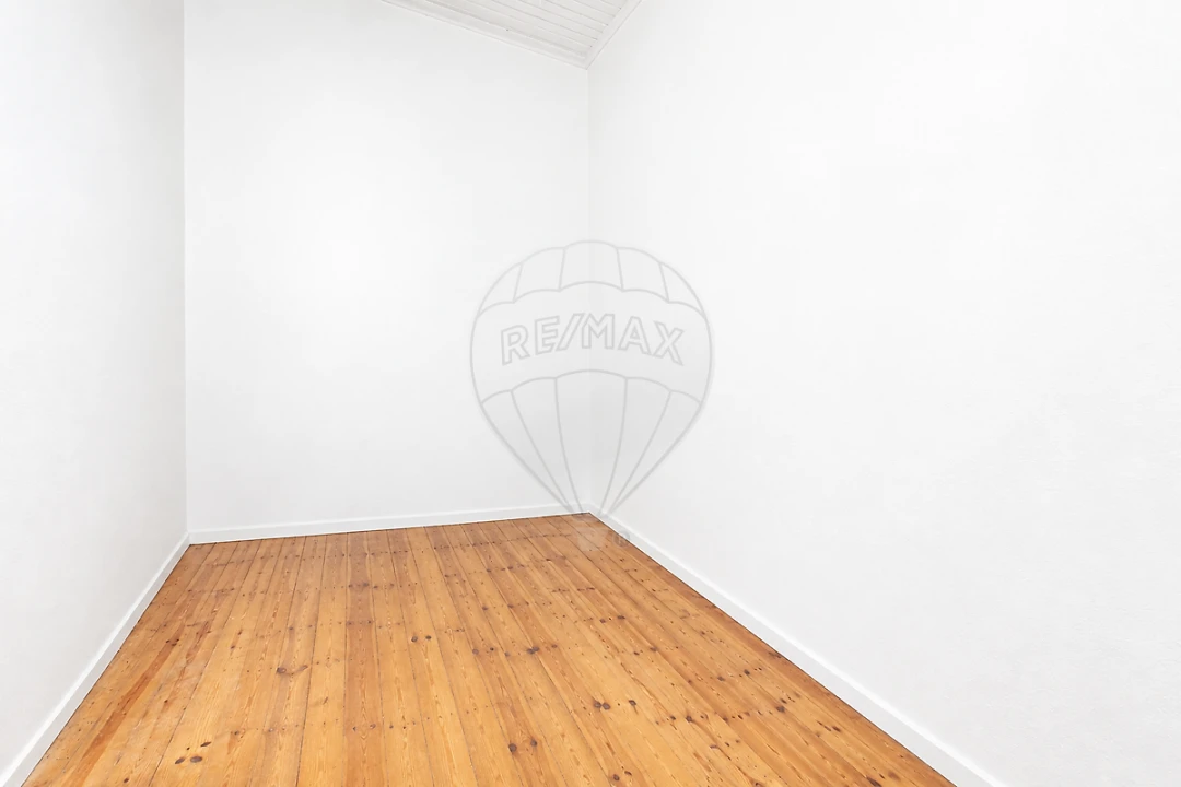 Apartamento T2 para Venda em Póvoa de Santa Iria e Forte da Casa Foto 18
