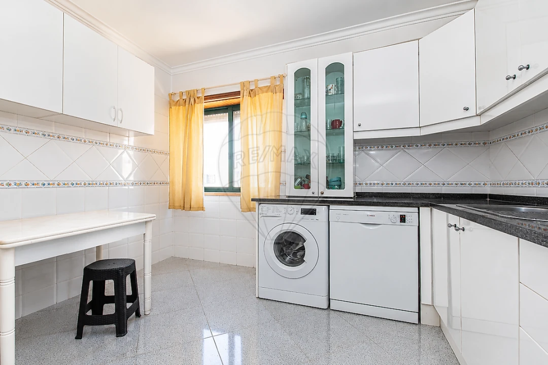 Apartamento T2 para Venda em Póvoa de Santa Iria e Forte da Casa Foto 26
