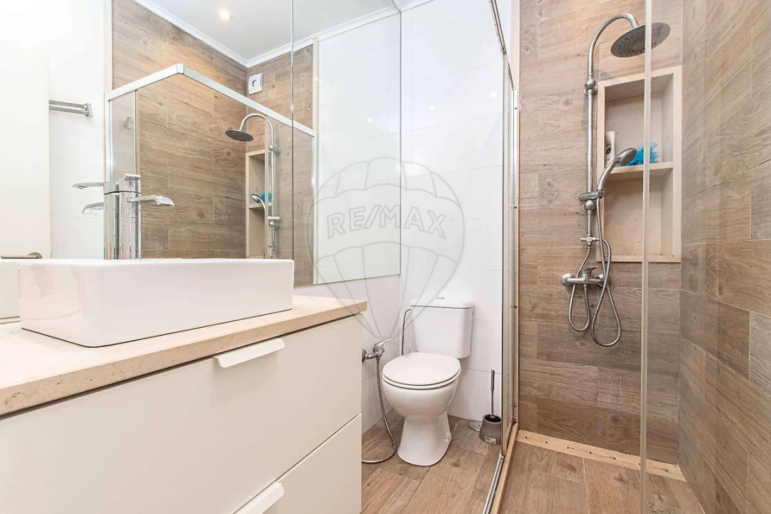 Apartamento T2 para Venda em Póvoa de Santa Iria e Forte da Casa Foto 7