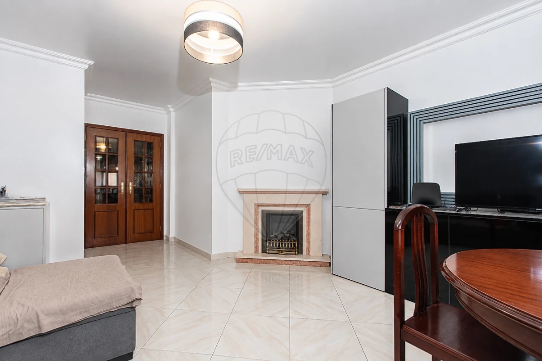 Apartamento T2 para Venda em Póvoa de Santa Iria e Forte da Casa Foto 23