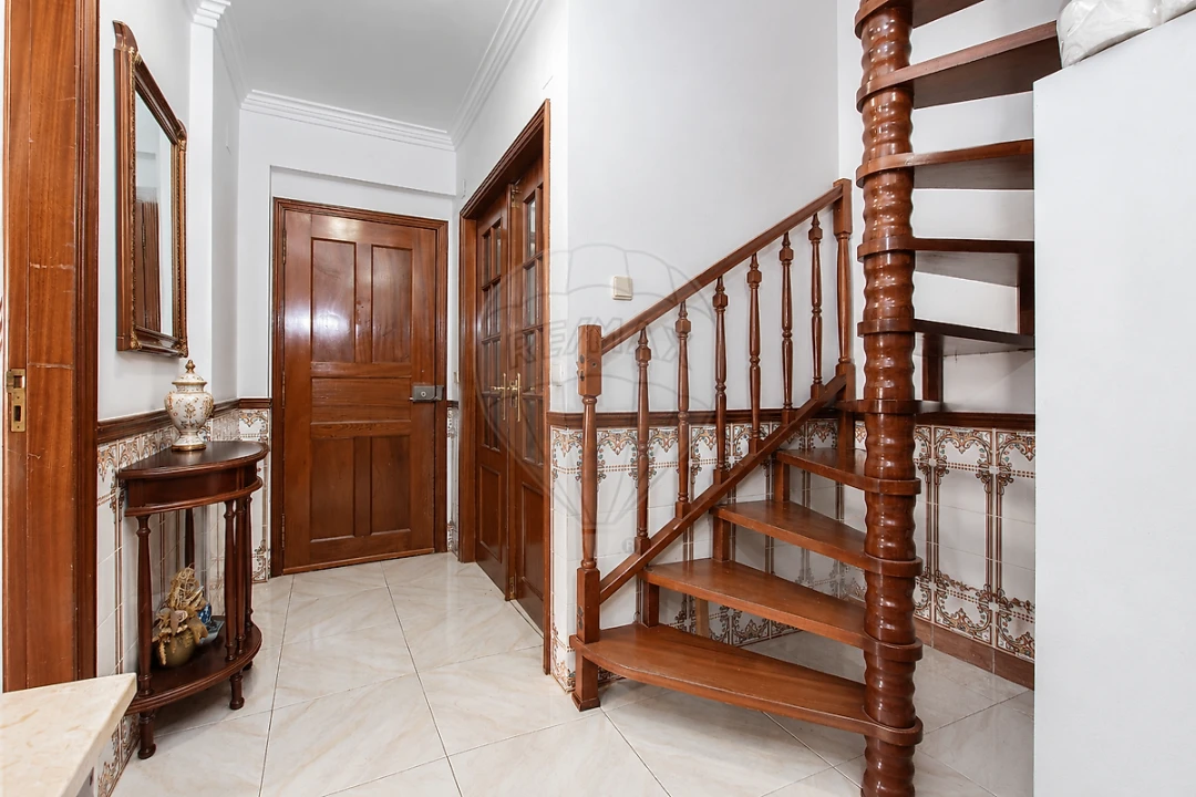 Apartamento T2 para Venda em Póvoa de Santa Iria e Forte da Casa Foto 25