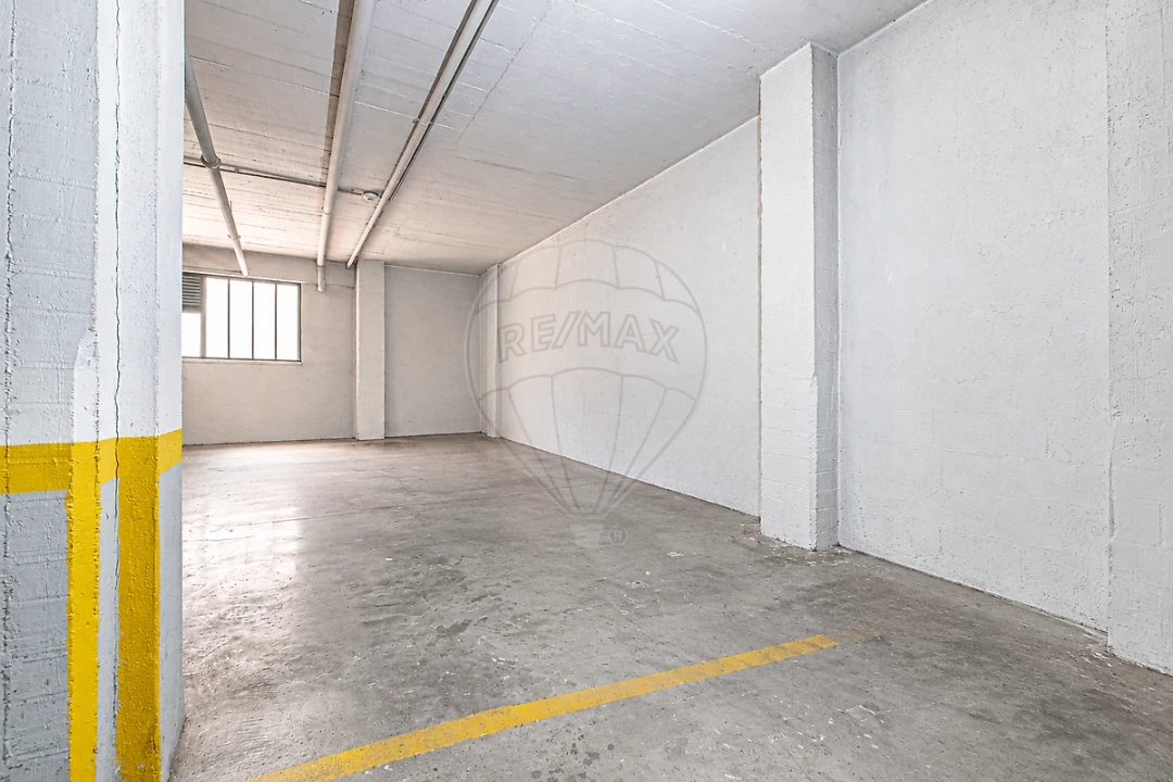 Apartamento T2 para Venda em Póvoa de Santa Iria e Forte da Casa Foto 28