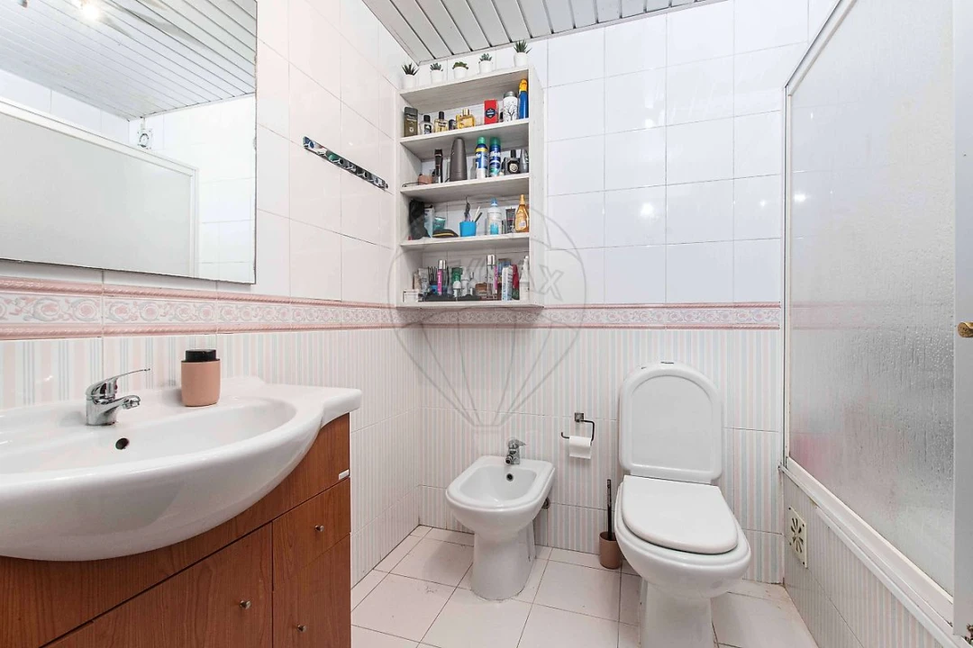 Apartamento T2 para Venda em Póvoa de Santa Iria e Forte da Casa Foto 10