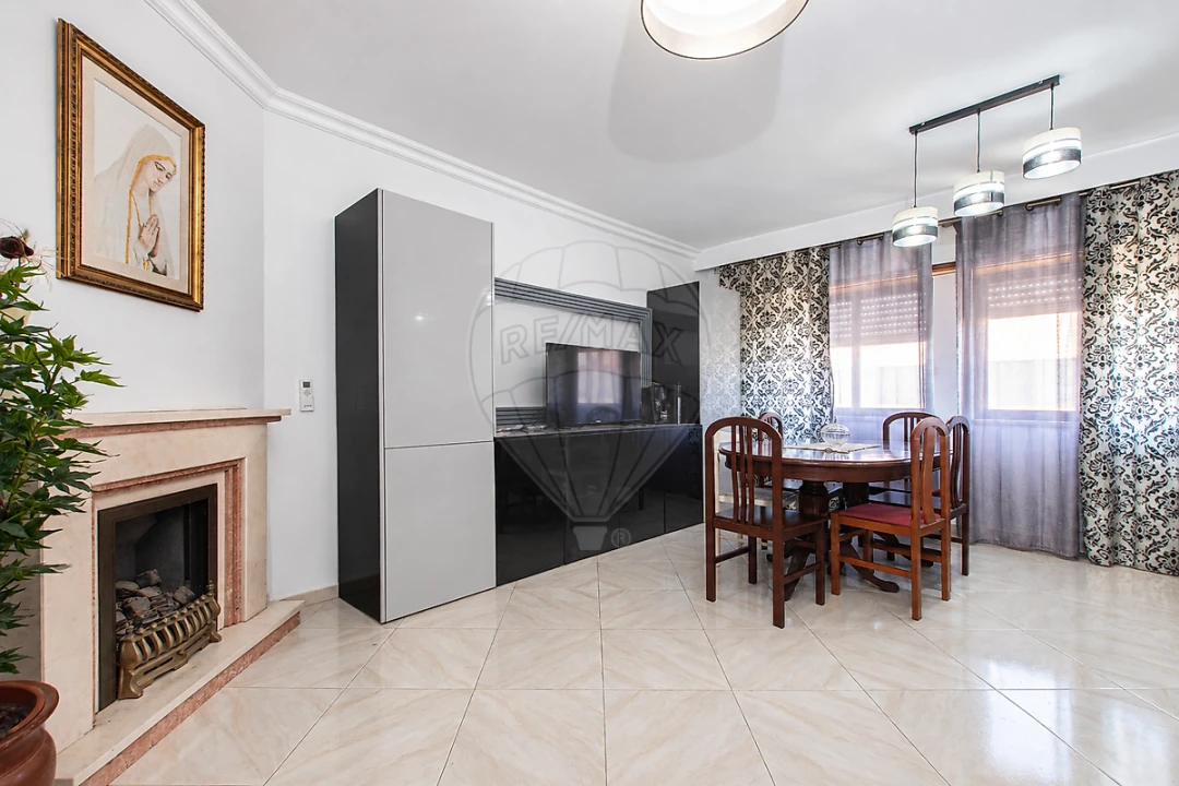 Apartamento T2 para Venda em Póvoa de Santa Iria e Forte da Casa Foto 21