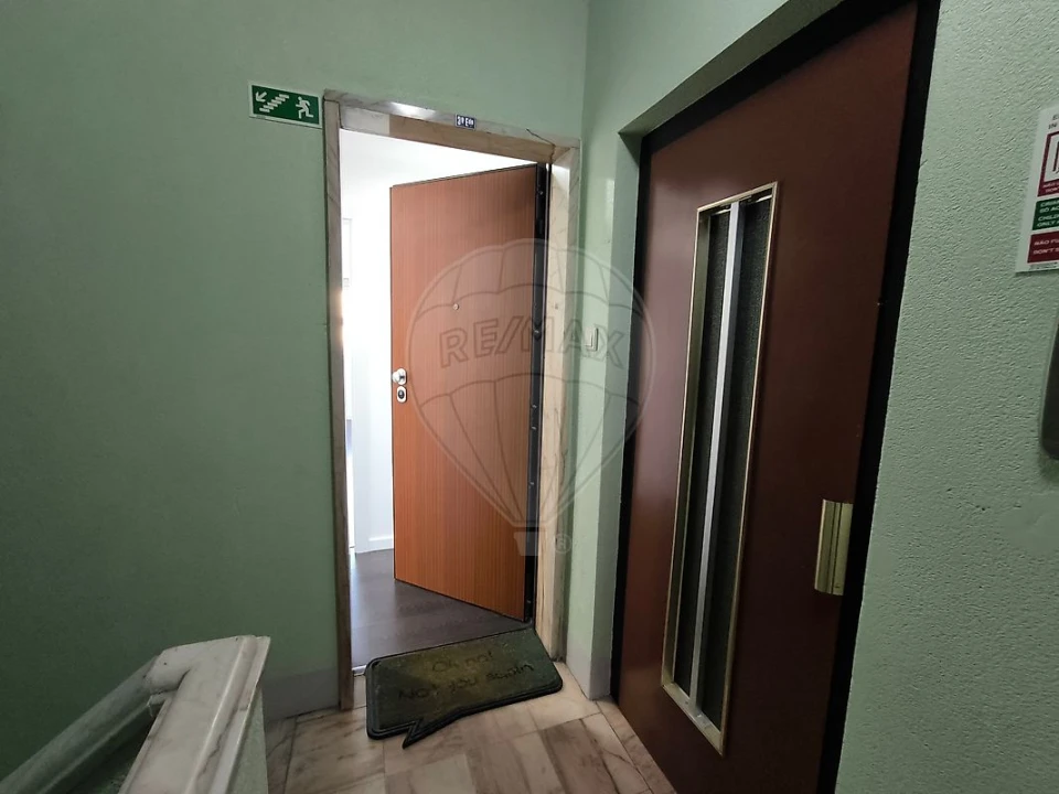 Apartamento T3 para Venda em Avenidas Novas Foto 5