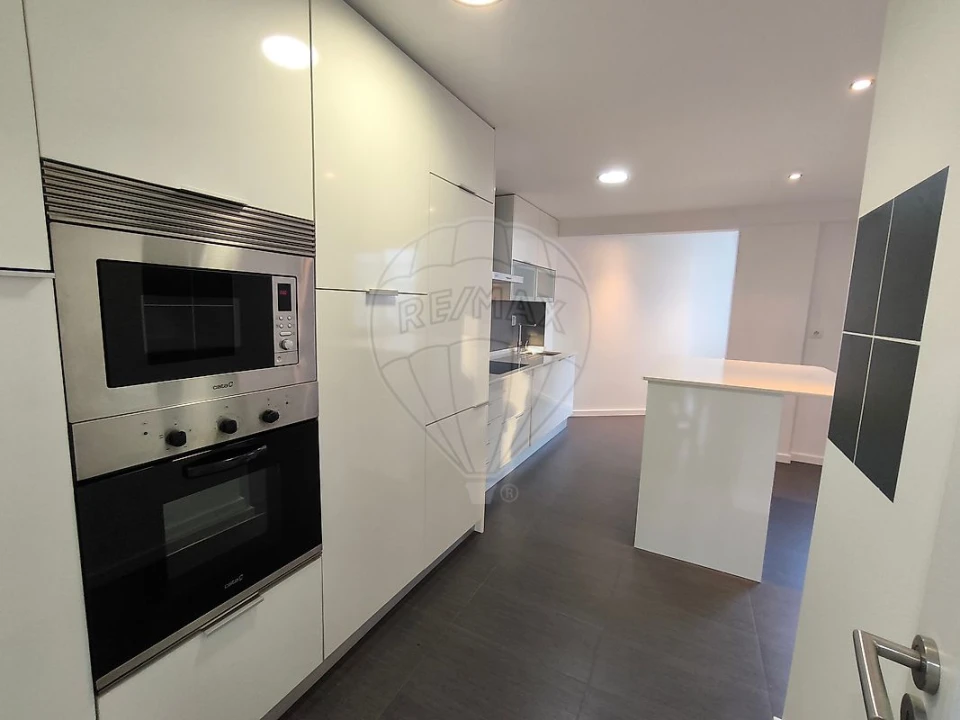 Apartamento T3 para Venda em Avenidas Novas Foto 16
