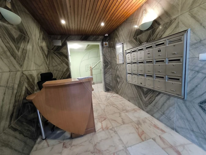 Apartamento T3 para Venda em Avenidas Novas Foto 23
