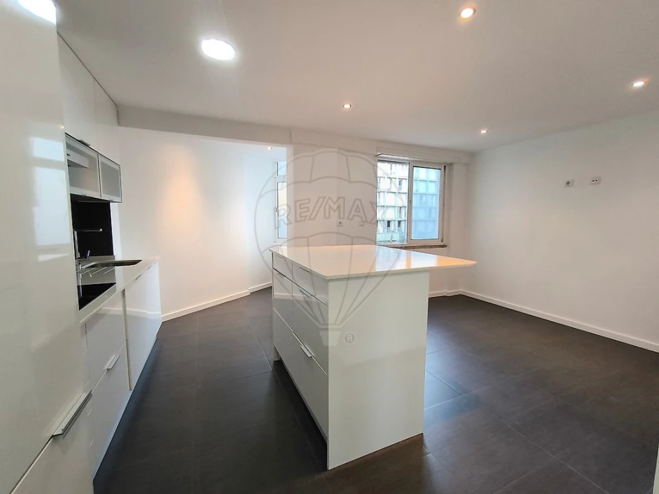 Apartamento T3 para Venda em Avenidas Novas Foto 17