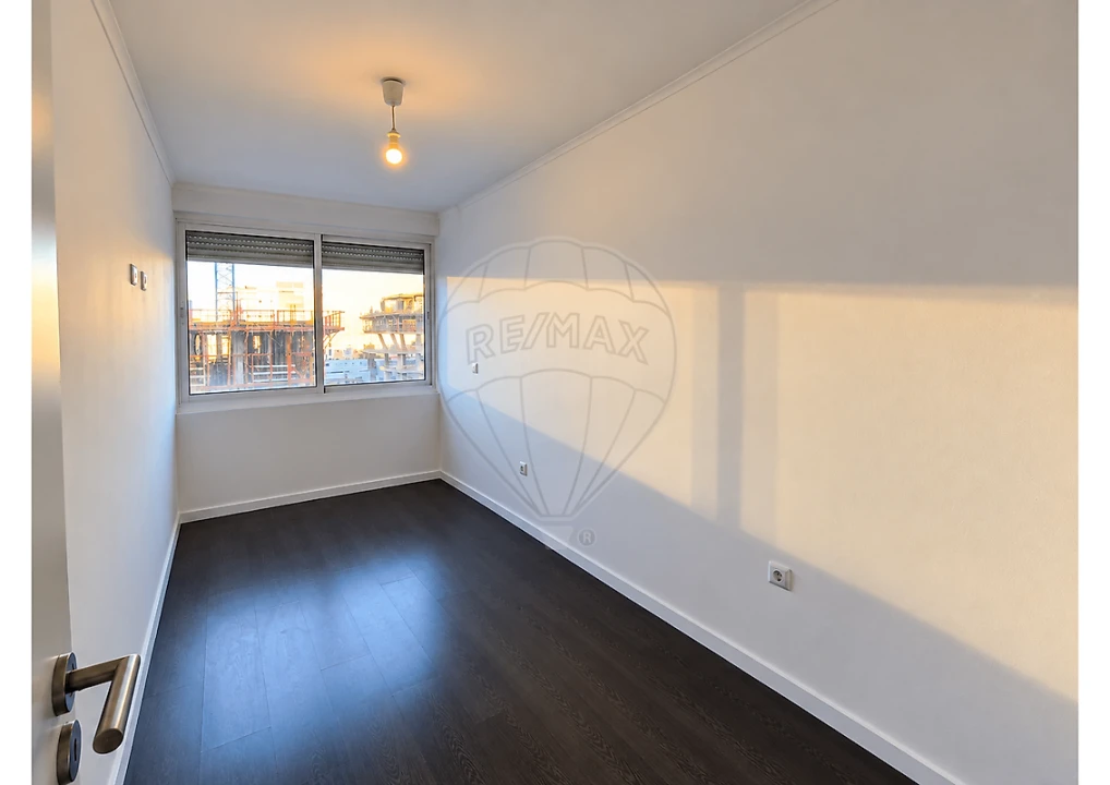 Apartamento T3 para Venda em Avenidas Novas Foto 12