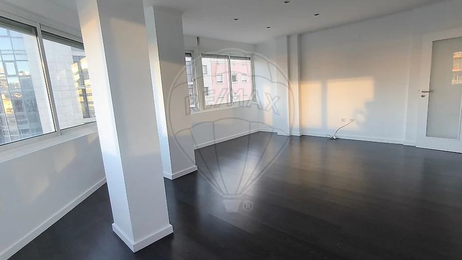 Apartamento T3 para Venda em Avenidas Novas
