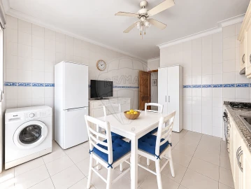Apartamento T3 para Venda em Santa Maria da Feira, Travanca, Sanfins e Espargo
