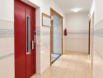 Apartamento T3 para Venda em Santa Maria da Feira, Travanca, Sanfins e Espargo
