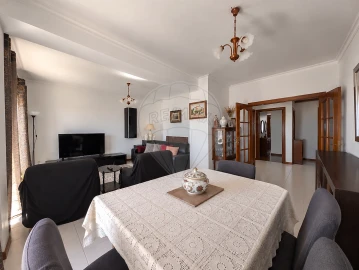 Apartamento T3 para Venda em Santa Maria da Feira, Travanca, Sanfins e Espargo