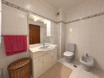 Apartamento T3 para Venda em Santa Maria da Feira, Travanca, Sanfins e Espargo