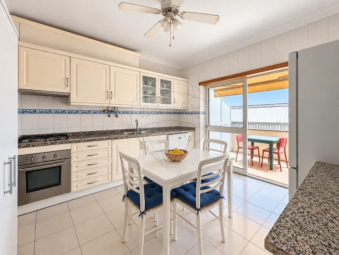 Apartamento T3 para Venda em Santa Maria da Feira, Travanca, Sanfins e Espargo Foto 8